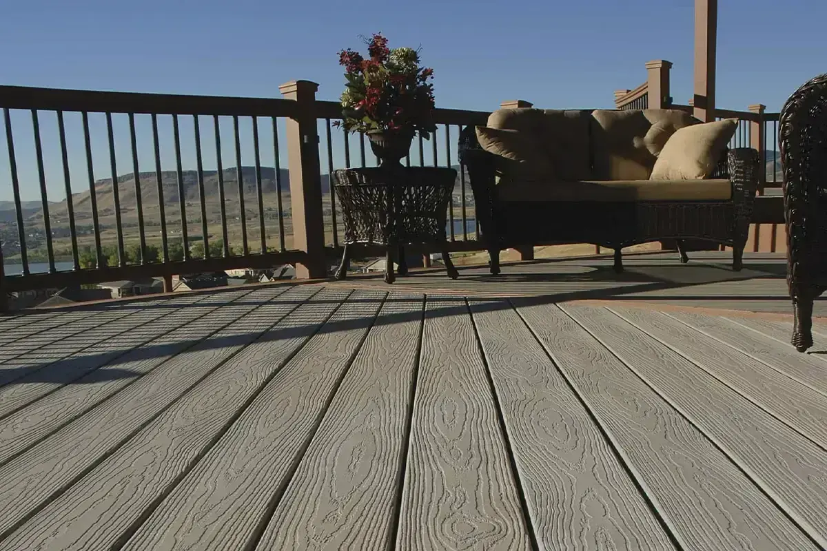 3D composite decking